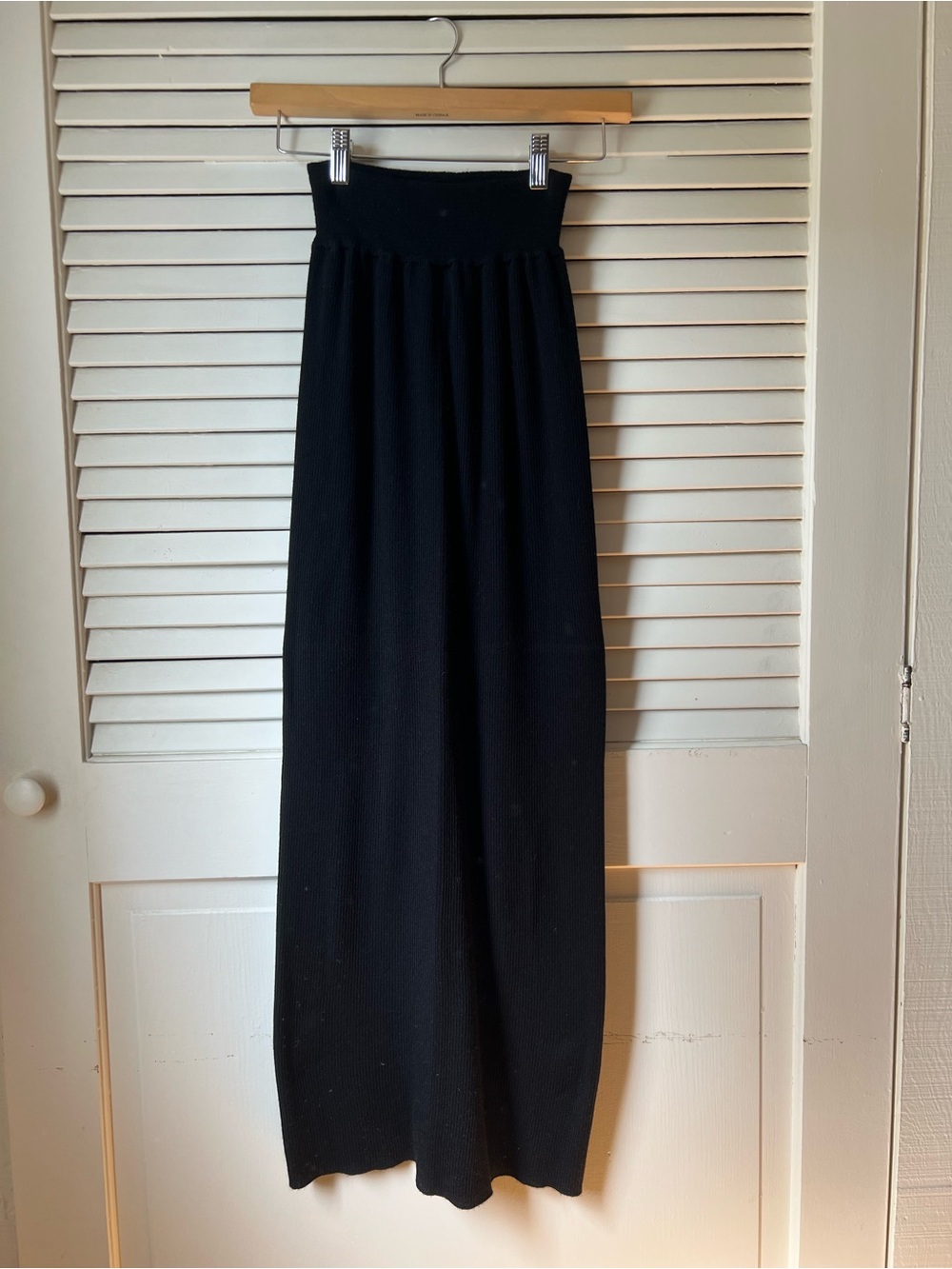 Babaa Black cashmere skirt